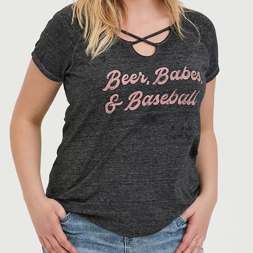 Plus size 3X Torrid Beer, babes & baseball t-shirt gray soft top NWOT
